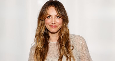 Második gyermekével várandós az Agymenők Pennyje, megmutatta kerekedő pocakját Kaley Cuoco