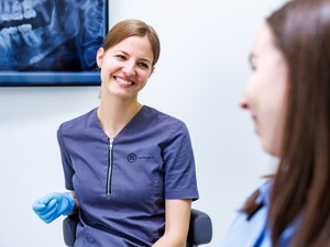 Foghúzás nélkül is lehetséges a fogszabályzás? – Igen! (x)