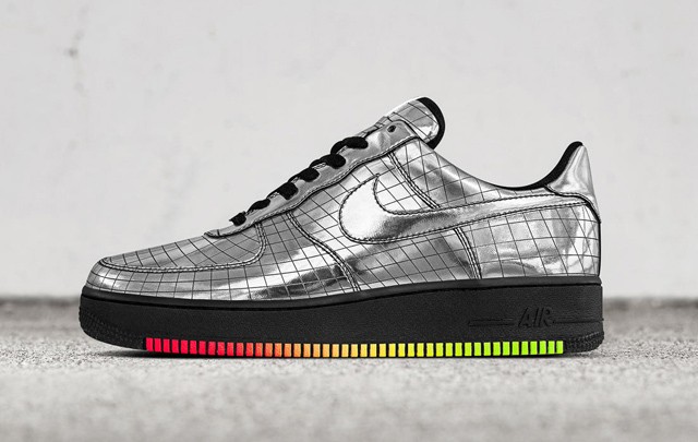 A Nike Air Force Elton John előtt tisztelgő kiadása