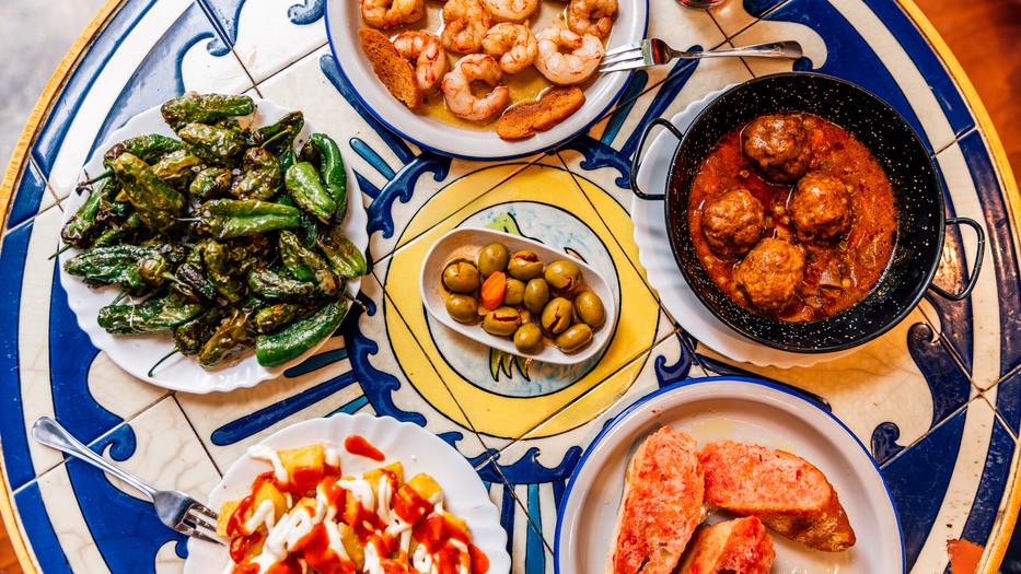 Mégis mit tudnak a spanyolok, amiért jóval tovább élnek, mint mi, magyarok?