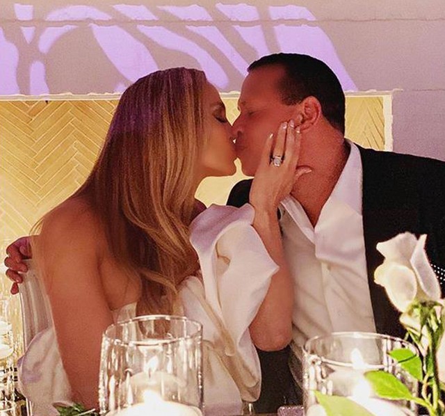 Jennifer Lopez Alex Roriguez lejegyzés