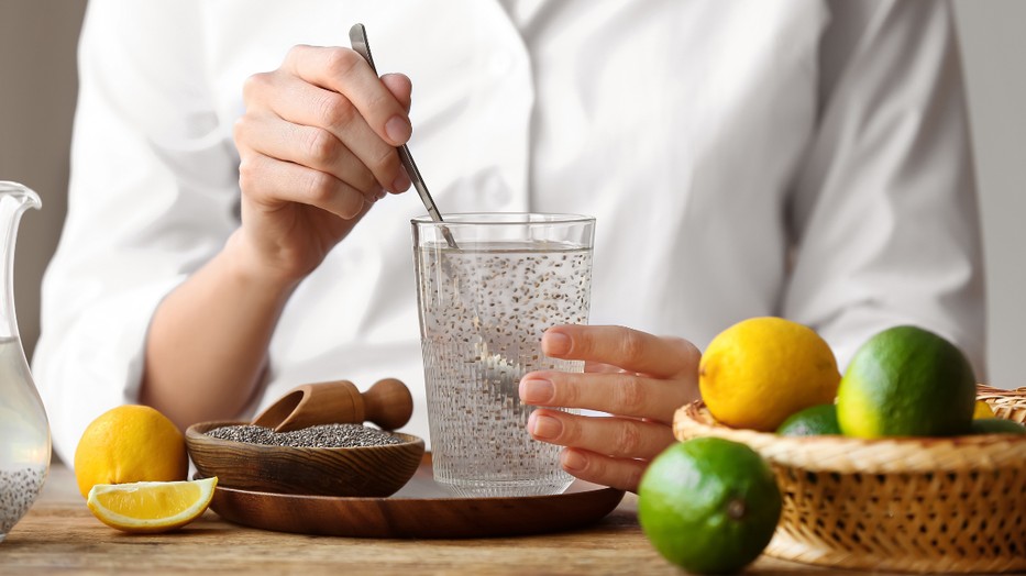 A chia mag vízben áztatva könnyebben emészthetővé válik