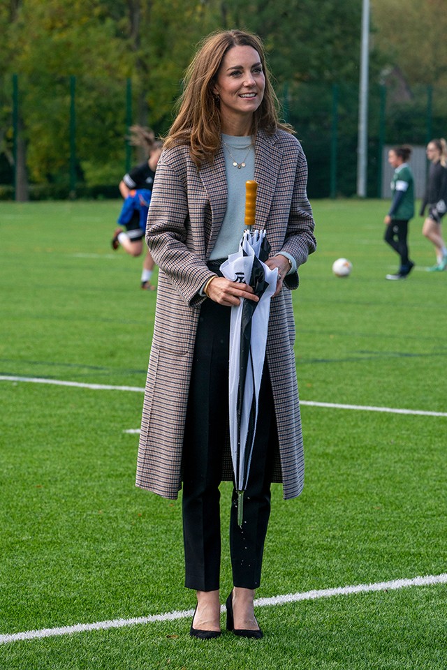 Minden felhajtás nélkül Kate Middleton bemutatta a legsikkesebb szettjét ebben az évben