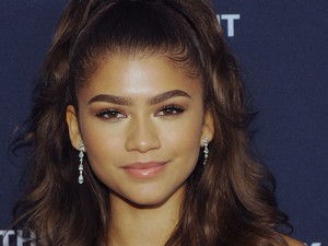 Zendaya porcelánbabaként vonult fel a filmpremieren