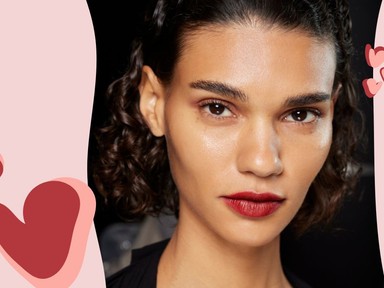 A rövid haj is lehet nőies és romantikus, és ezt be is bizonyítjuk