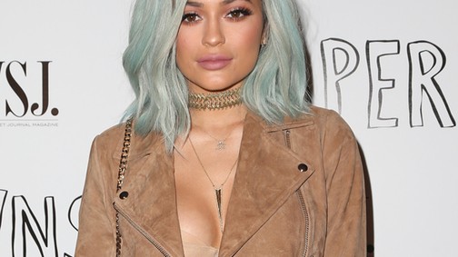 Hopp! Megint új hajszínnel Kylie Jenner