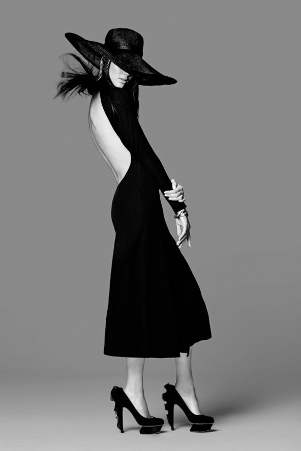 kendall jenner, kim kardashian, kardashian lányok, vogue, címlap, valóságshow