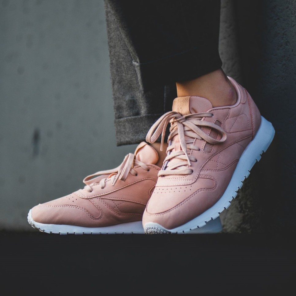 REEBOK Classic Leather Nude NBK, 29 990 Forint, GLAMOUR-napokon 23 992 Forint