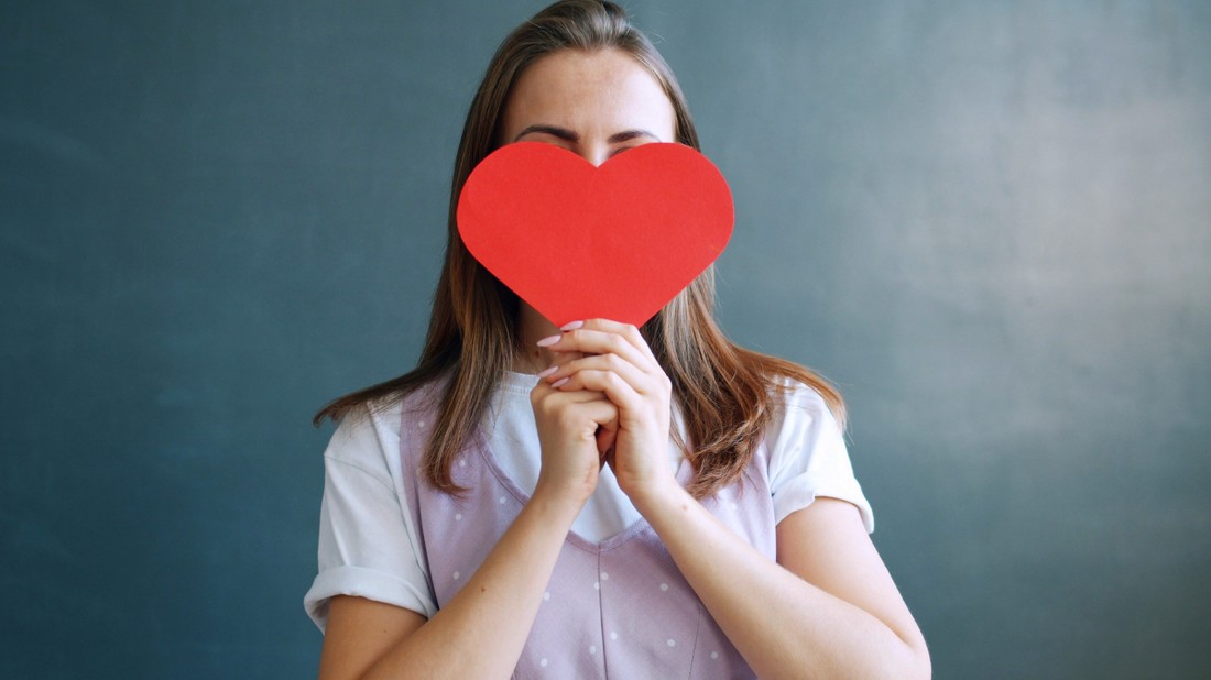 A növekvő digitális és felszínes kapcsolatok ellenére egyre több ember érzi magányosnak az életét