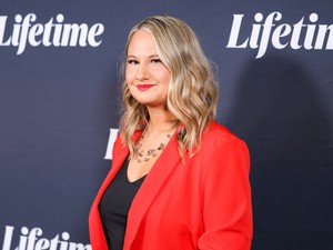 Rajonganak az emberek Gypsy Rose Blanchardért, „Amerika kedvenc anyagyilkosáért”