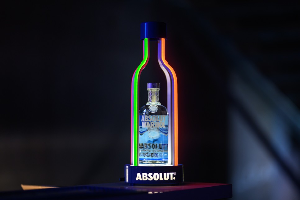 Andy Warhol ihlette a limitált Absolut Vodka palackot és a hatalmas bulit is