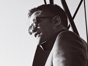 Újabb képek és videó a Dior-kampányról Robert Pattinsonnal