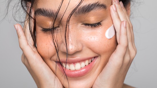 Mindig lekopik az alapozód a nap végére? - Mutatjuk, a megoldást!