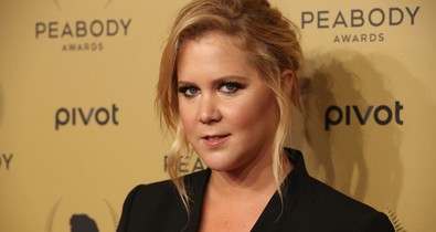 Amy Schumer olyan ultraviccesen jelentette be, hogy várandós, ahogy még soha senki