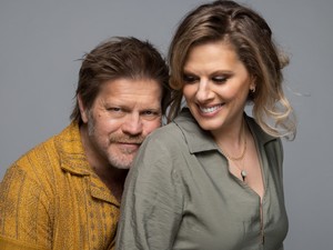 Sokan most is egy párnak hiszik Oroszlán Szonját és Szabó Győzőt - interjú