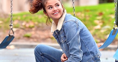 Selena Gomez ezért a bokacsizmáért van most oda