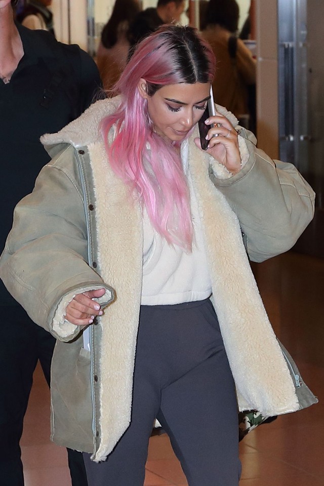 Kim Kardashian pink haj