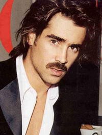 Kattints a képre a további szexi bajuszos sztárért!