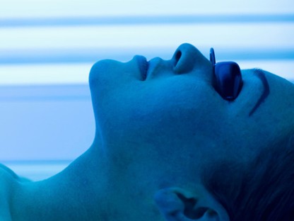 Egy daganatos beteg kitálalt: ideje, hogy messziről kerüljük a szoláriumot!