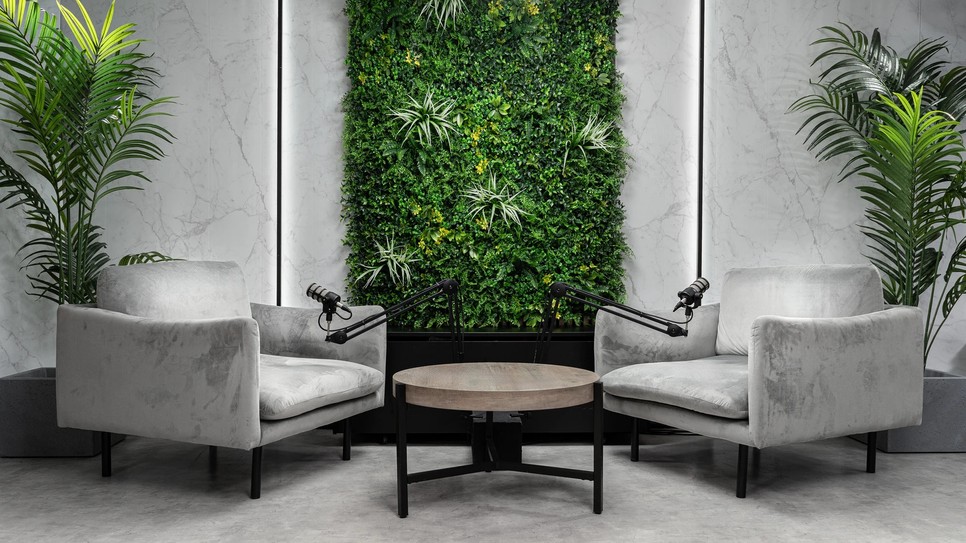 Megnyílt Budapest legújabb exkluzív podcast stúdiója