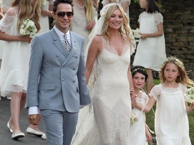 Kate Moss menyasszonynak is gyönyörű!