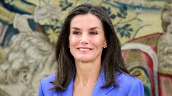 A lélegzetünk is eláll: Letícia spanyol királyné a párizsi olimpia sztárja, nem akármilyen ruhában tündököl