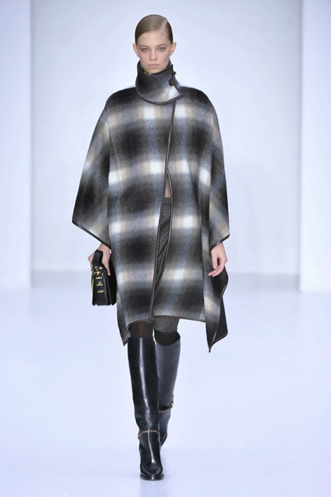 Egy szoknya, egy nadrág. SALVATORE FERRAGAMO - Sportosan viselnéd a kockás szoknyádat? Egy csőnadrággal és neoprém kabáttal lezser hétköznapi szettet kreálhatsz belőle, ami mégis eltér a megszokottól. Akár sportcipőben is róhatod a napi kilométereket!