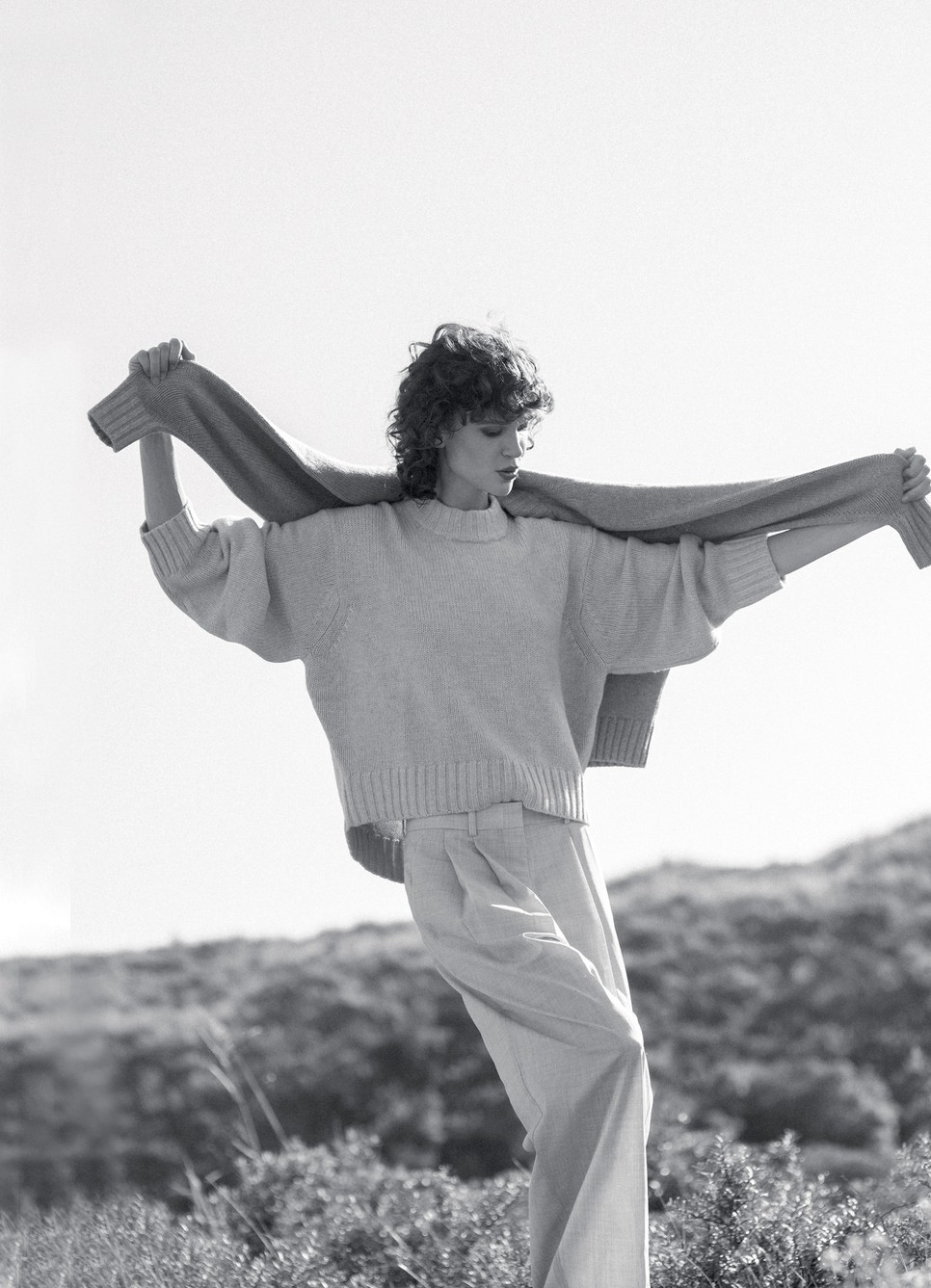 Kasmírpulóverek és nadrág COS 69 000 Ft, 69 000 Ft 39 000 Ft