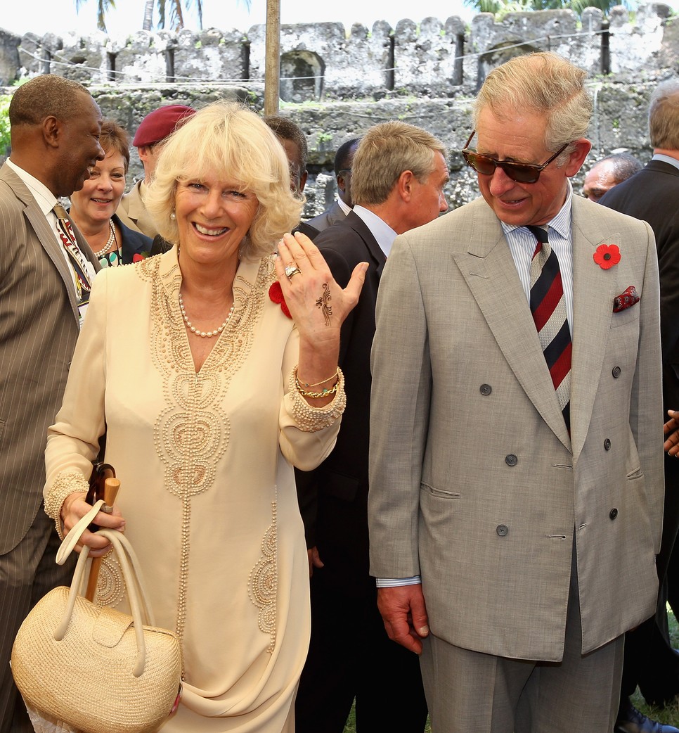  Kamilla királyné ugyancsak hennára szavazott