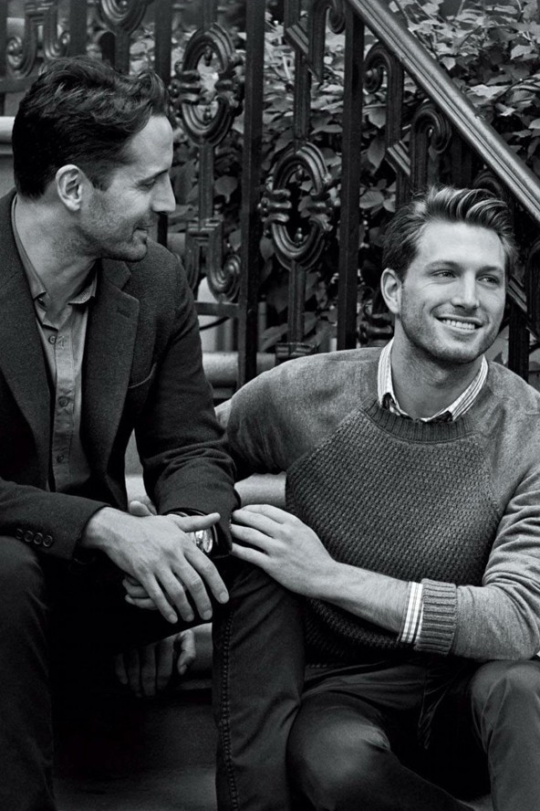 Meleg párral reklámozzák a jegygyűrűt