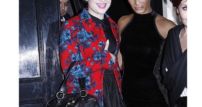 Kelly Osbourne egymillió dolláros manikűrben