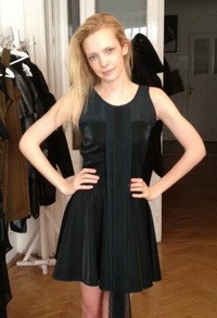 Srej Zsófi topmodell is szívesen viseli Szegedi Kata ruháit