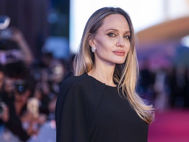 Angelina Jolie új hajszínre váltott, elképesztően jól áll neki ez az árnyalat