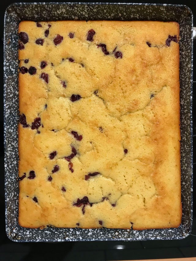 Az új kedvenced: pofonegyszerű omlós meggyes