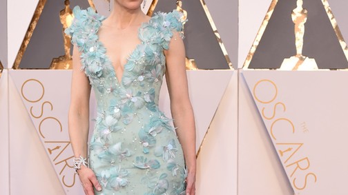 Cate Blanchett virágba borult ruhája volt a legromantikusabb Oscar-szett