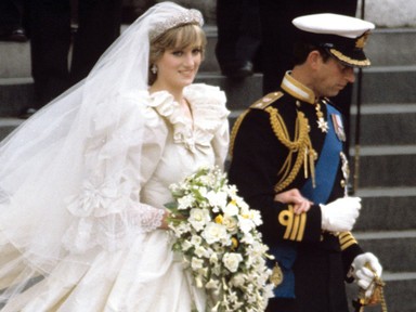 Eddig sosem látott fotók Diana és Károly legendás esküvőjéről