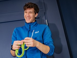 Nem tiktokozik, régi kötelekből épít márkát, pedig még csak 17 éves: Péteri Zsombor és a Clmb sztori