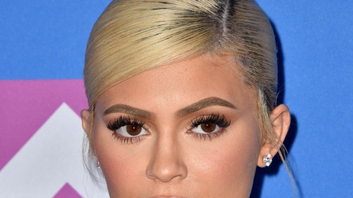 Ennyit Kylie Jenner szájáról, újra feltöltette a sztár