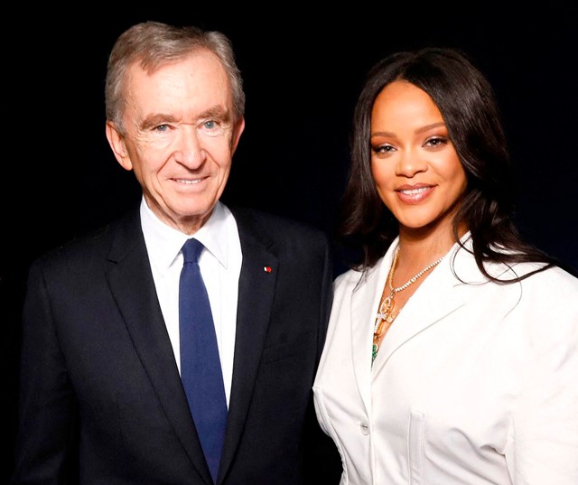 Rihanna és Bernard Arnault az LVHM tulajdonosa 2019-ben a Fenty alapítását ünnepelték