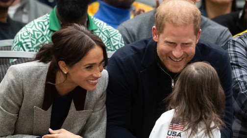 Édes fotót osztott meg kislányáról Meghan Markle, így segít édesanyjának a kis Lilibet