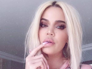 Hogy gondolta? Nevetséges Khloé Kardashian retusált posztja