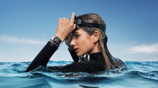 Pehelykönnyű okosóra sportoláshoz és hétköznapokra