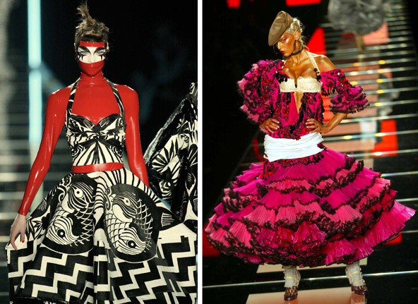 Az absztrakt képzőművészet vagy akár a romantikus, fodros-latinos formakincs elemei Galliano értelmezésében fantasztikus ruhakölteménnyé váltak.