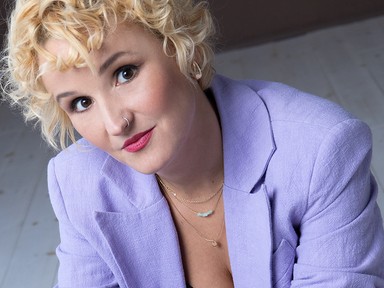 Puskás Panni: „Az irodalom az egyetlen terep, ahol maximumra járathatom a kontrollmániámat, és ez a világon senkit sem zavar”