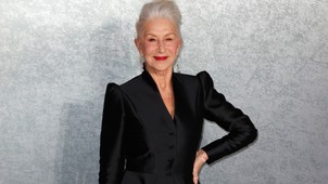 Menopauza után is jár a ragyogó frizura – az érett haj ápolásának szabályai