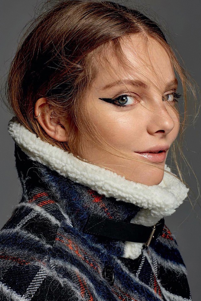 Mihalik Eniko Harper`s Bazaar