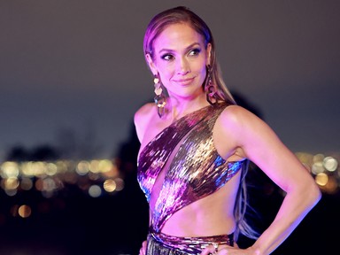 Jennifer Lopez egyszerűen csodálatos új kampányában