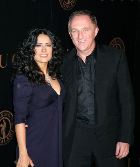 460-linda-evangelista-salma-hayek-pinault-d0000D7848f22b37af34d.jpg