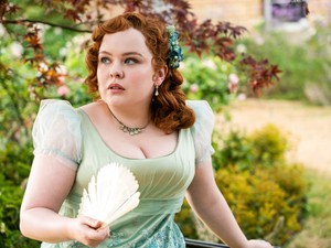 Ennyit keresnek a Bridgerton színészei, hatalmas különbségek vannak a gázsik között