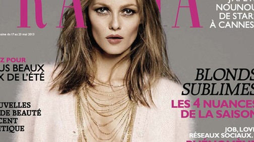 Beesett arc, karikás szemek - riasztó formában Vanessa Paradis